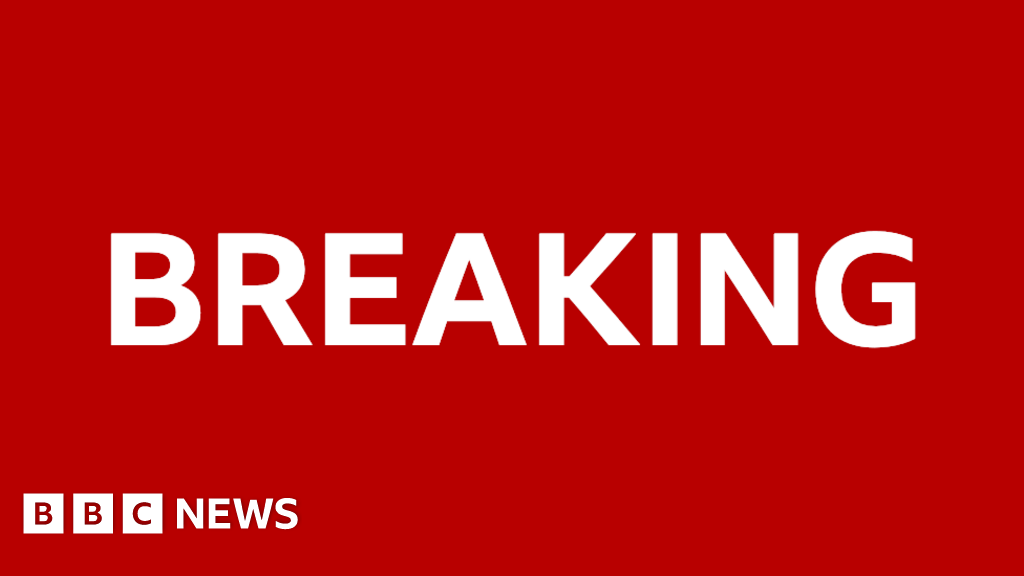 Chagos Islands deal paused by last minute legal action