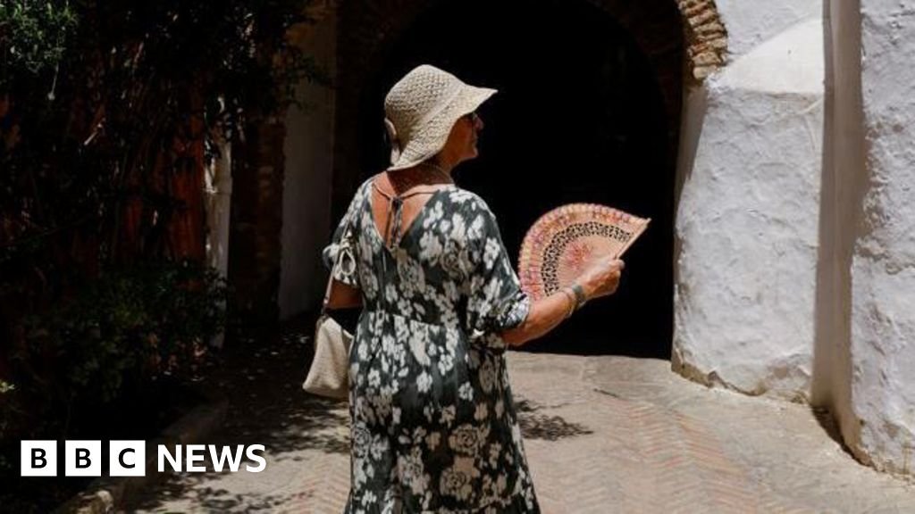 France issues ‘unprecedented’ heat alerts as new week of soaring European temperatures starts