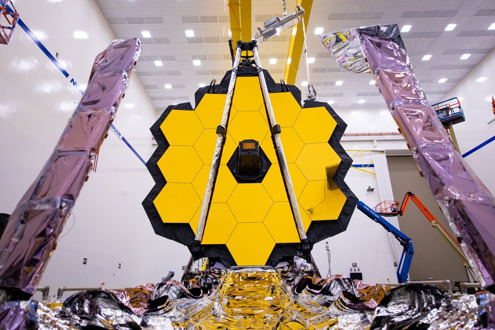 James Webb, Hubble space telescopes face reduction in operations