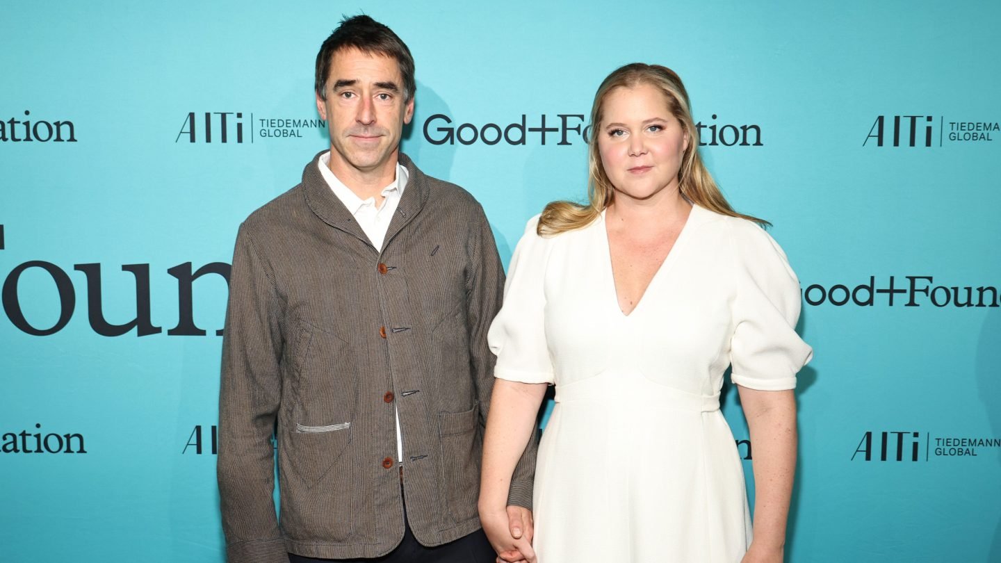 Amy Schumer Getting Divorce From Husband Chris Fischer Amy Schumer Getting Divorce From Husband Chris Fischer